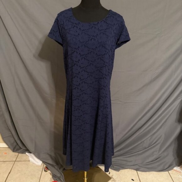 Alfani Dresses & Skirts - ALFANI Lace Dress Size 16W